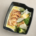 Pavé de saumon soufflé, velouté infusé à la livèche.webp