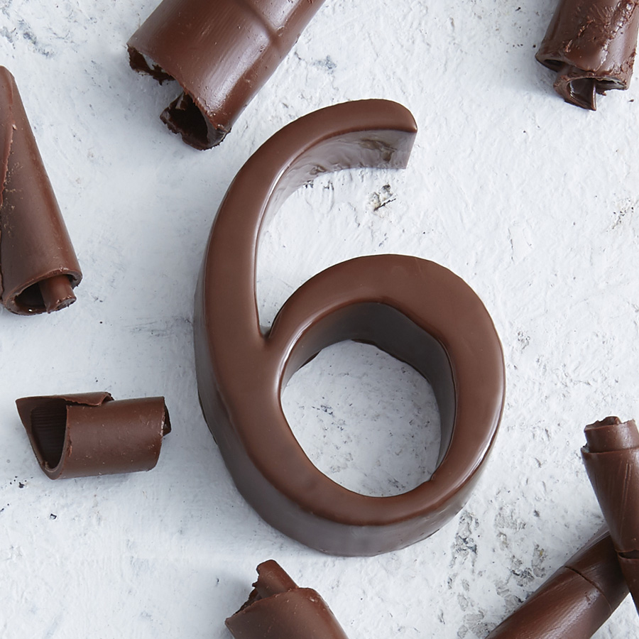 Chiffre en chocolat n°6