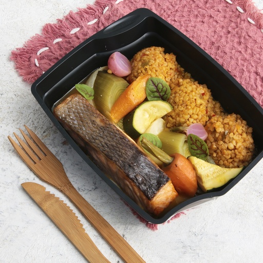 [004274*] Gegrilltes Lachssteak, Bouillon mit feinen Gewürzen